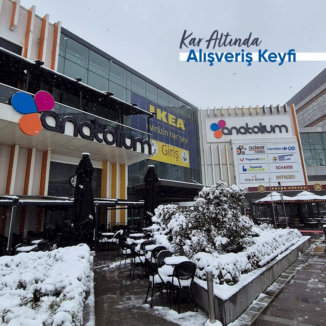 Alışveriş keyfi ve sıcak bir kahve molasının tam zamanı!❄️