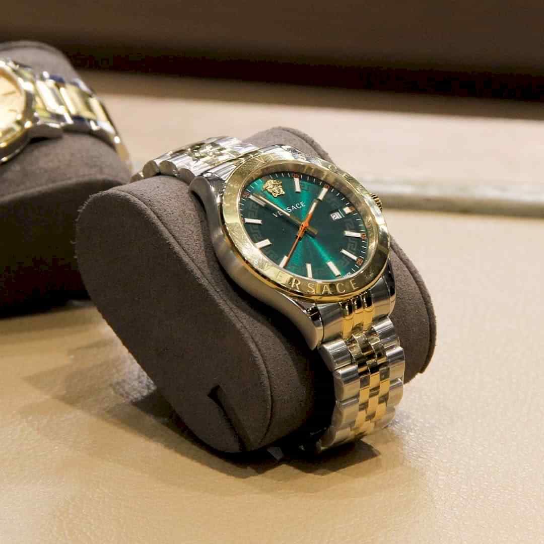 Hem klasik hem modern çizgileriyle kişisel tarzınızı yansıtacak saatler Saat ve Saat’te!⌚️